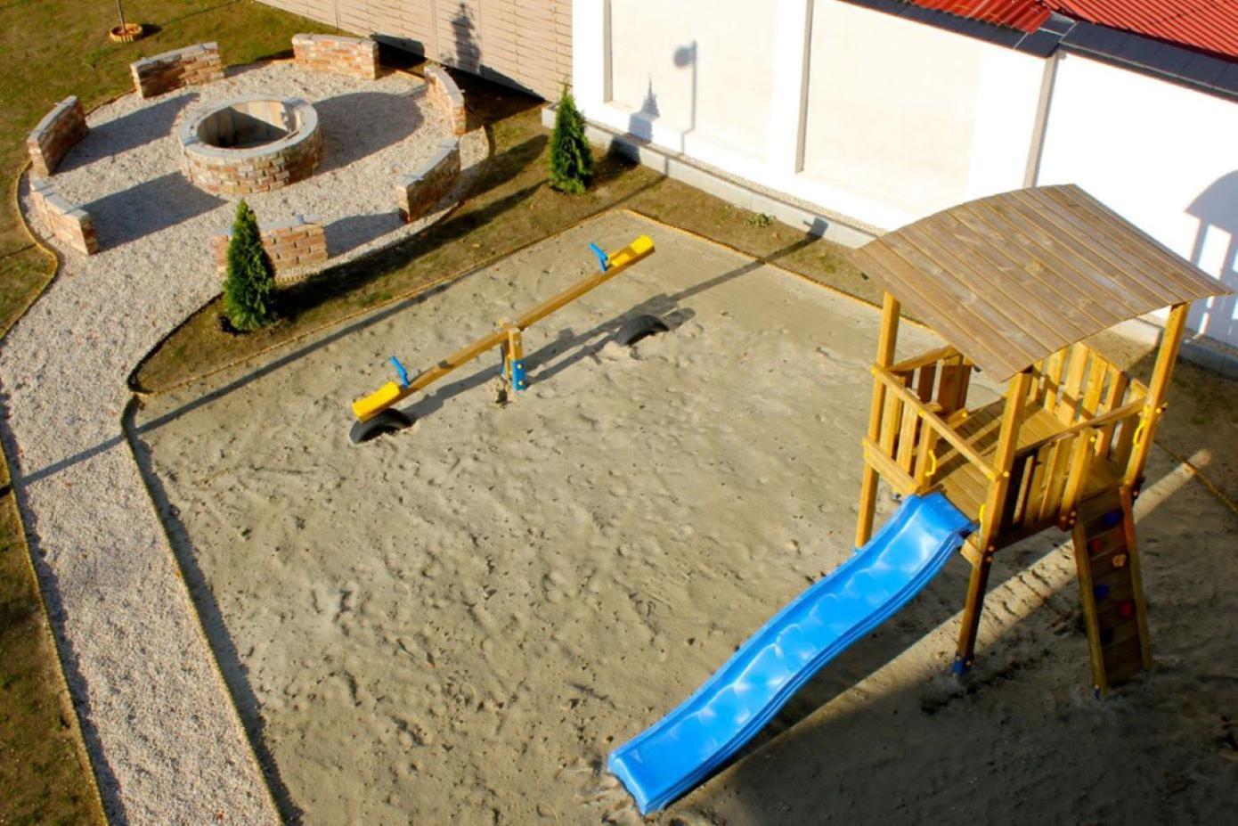 Zafír Apartmanház Sárvár Exteriér fotografie