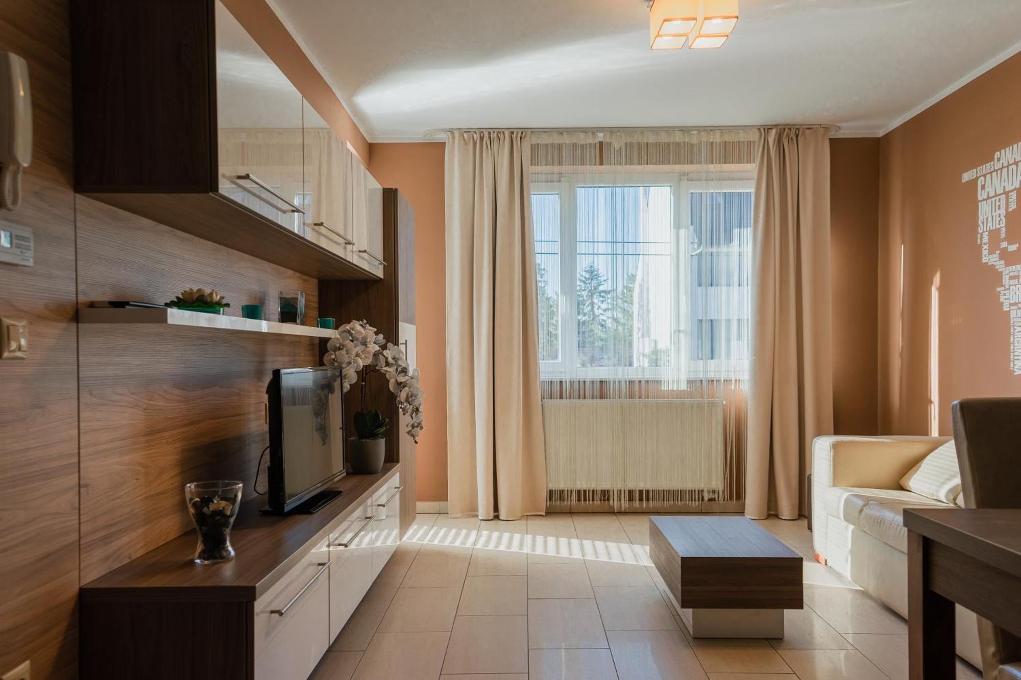 Zafír Apartmanház Sárvár Exteriér fotografie