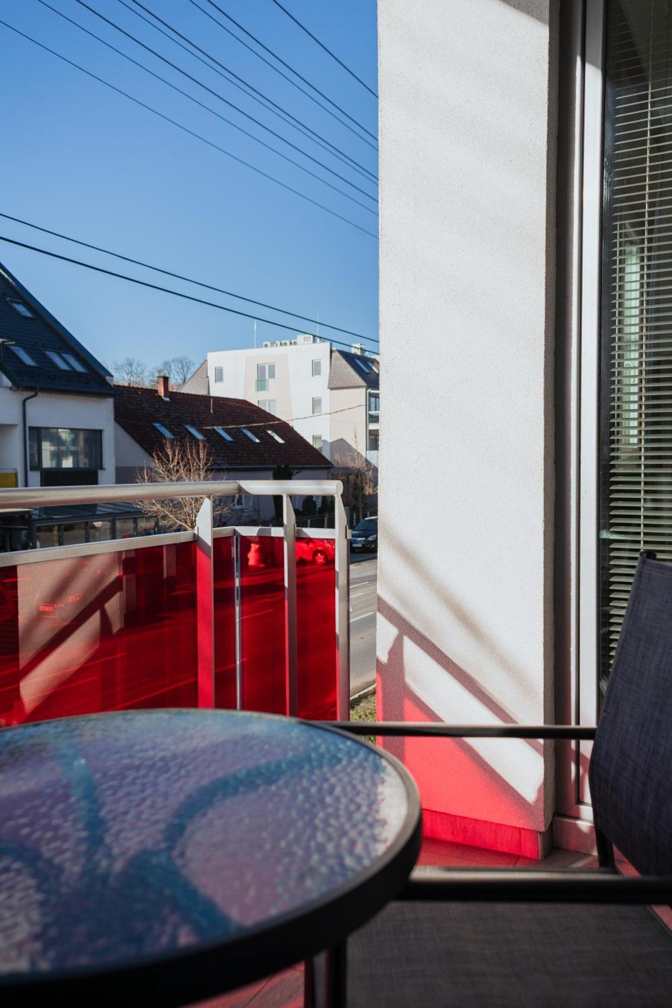 Zafír Apartmanház Sárvár Exteriér fotografie